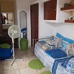 Casa Dell'artista Singola E Indipendente *