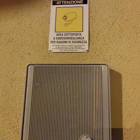 Casa Dell'artista Singola E Indipendente Vakantiehuis Cagliari