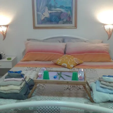 Casa Dell'artista Singola E Indipendente Ferienhaus Cagliari